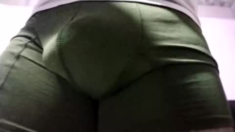 Snapshot of ksuarez chatting on March 2, 11:33 pm ksuarez online show from March 2, 11:33 pm