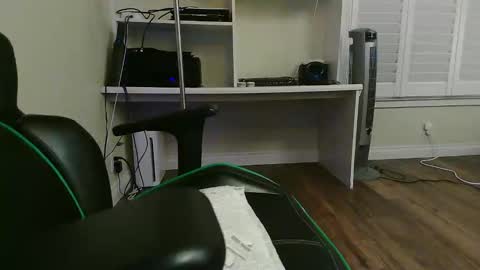 Kevin online show from December 2, 7:47 am