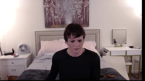 Snapshot of ktrichards77 chatting on November 3, 1:08 am Cait online show from November 3, 1:08 am