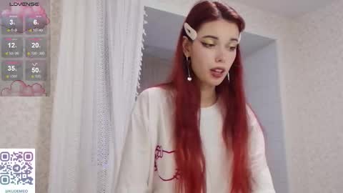 kudemeows online show from December 21, 3:19 pm