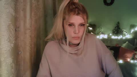 Snapshot of kudesnizza chatting on January 6, 2:25 pm Annika MTF ts post -op online show from January 6, 2:25 pm