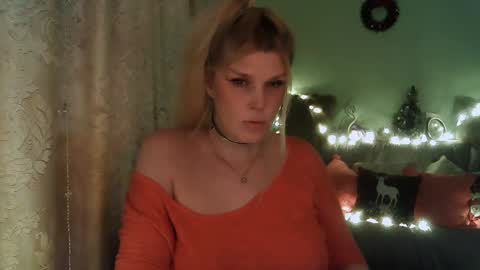 Snapshot of kudesnizza chatting on January 8, 10:59 am Annika MTF ts post -op online show from January 8, 10:59 am