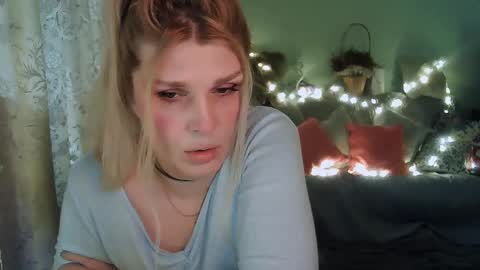 Snapshot of kudesnizza chatting on February 5, 10:19 am Annika MTF ts post -op online show from February 5, 10:19 am