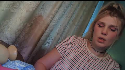 Snapshot of kudesnizza chatting on February 22, 1:46 pm Annika MTF ts post -op online show from February 22, 1:46 pm