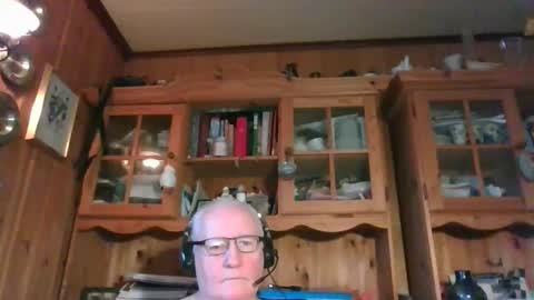 Snapshot of kukken18 chatting on November 6, 9:32 am Kukken18 online show from November 6, 9:32 am