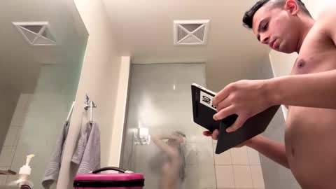 Bella  Ciao online show from January 15, 3:00 am