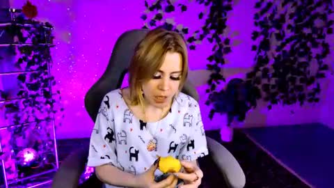 Eileen online show from July 23, 10:08 pm