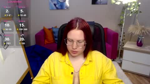 kuri_u online show from April 7, 11:43 am