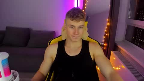 kurt_hanssen online show from November 4, 8:19 pm