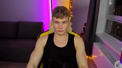 Snapshot of kurt_hanssen chatting on February 23, 6:05 pm kurt_hanssen online show from February 23, 6:05 pm