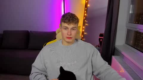 Snapshot of kurt_hanssen chatting on February 27, 5:24 pm kurt_hanssen online show from February 27, 5:24 pm