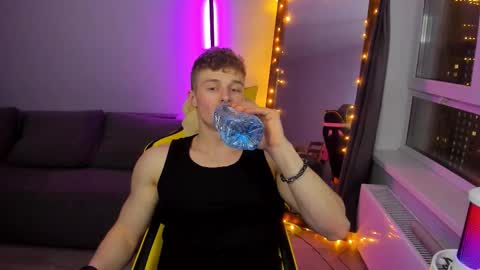 Snapshot of kurt_hanssen chatting on March 3, 5:41 pm kurt_hanssen online show from March 3, 5:41 pm