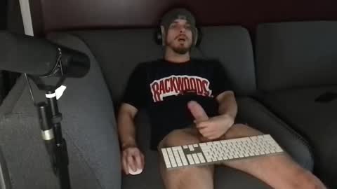 Snapshot of kxng222 chatting on April 14, 1:28 pm kxng222 online show from April 14, 1:28 pm