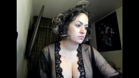 kyhara online show from January 15, 11:30 pm