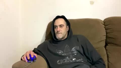 Snapshot of kyle67527 chatting on January 8, 1:53 am kyle67527 online show from January 8, 1:53 am