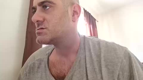 Snapshot of kyle67527 chatting on October 10, 2:05 pm kyle67527 online show from October 10, 2:05 pm