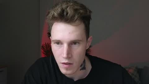 Snapshot of kyle_4u chatting on December 8, 9:52 pm Kyle online show from December 8, 9:52 pm