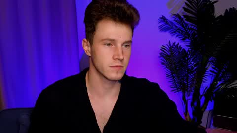 Snapshot of kyle_4u chatting on December 25, 5:26 pm Kyle online show from December 25, 5:26 pm