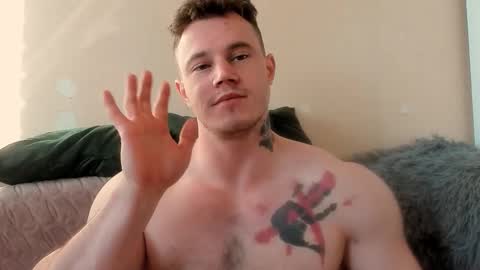 Snapshot of kyle_4u chatting on February 15, 7:38 am Kyle online show from February 15, 7:38 am