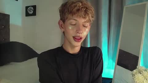 Kyle Cooper online show from December 14, 4:12 am