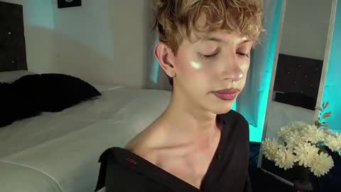 Kyle Cooper online show from December 23, 12:57 am