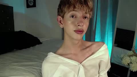 Kyle Cooper online show from December 26, 8:07 am