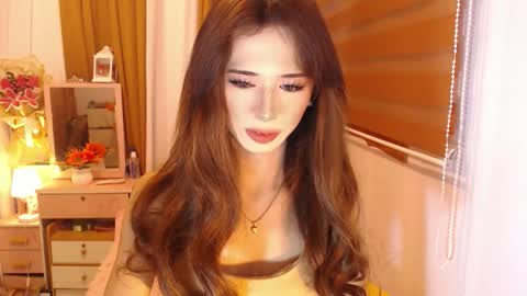 babyKylene online show from April 12, 7:35 am