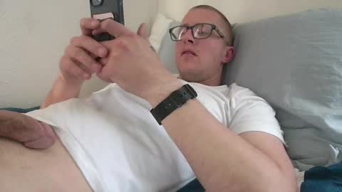 kylerace online show from April 4, 11:02 pm