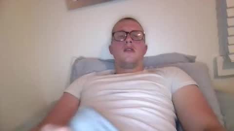 kylerace online show from April 10, 2:28 am