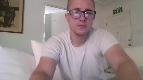 Snapshot of kyleracepearson chatting on April 20, 9:16 pm kylerace online show from April 20, 9:16 pm