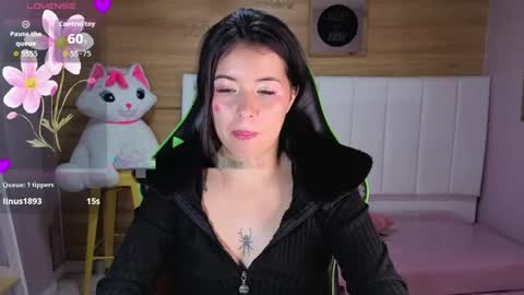 Snapshot of kylia_a chatting on April 18, 1:09 am Kilya online show from April 18, 1:09 am