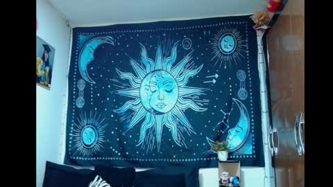 kylie online show from November 28, 9:50 pm