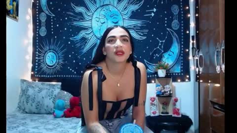 Snapshot of kylie_capricorn chatting on April 26, 8:28 pm kylie online show from April 26, 8:28 pm