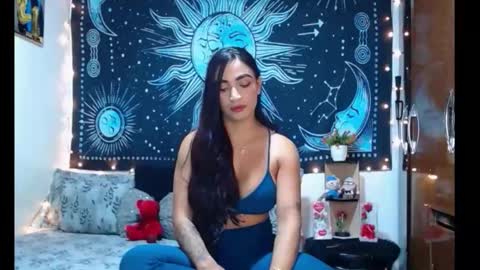 Snapshot of kylie_capricorn chatting on May 5, 8:17 pm kylie online show from May 5, 8:17 pm
