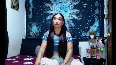 Snapshot of kylie_capricorn chatting on May 16, 10:52 pm kylie online show from May 16, 10:52 pm