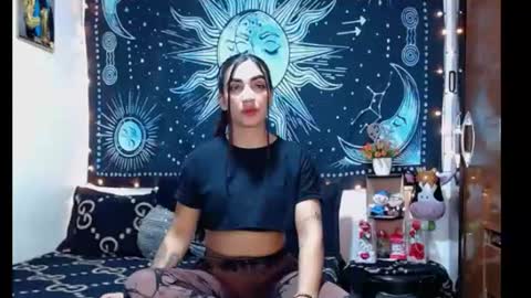 Snapshot of kylie_capricorn chatting on June 12, 12:20 am kylie online show from June 12, 12:20 am