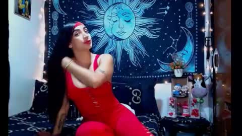Snapshot of kylie_capricorn chatting on June 12, 10:30 pm kylie online show from June 12, 10:30 pm