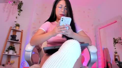 Snapshot of kylie_evans_18 chatting on February 26, 11:15 pm Kylie online show from February 26, 11:15 pm