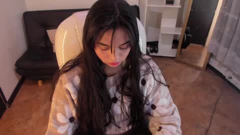 kylie online show from February 10, 1:11 pm