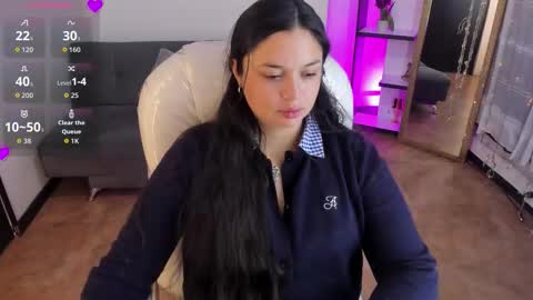 kylie online show from February 27, 1:33 pm