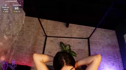 Kylie  online show from November 15, 7:43 pm