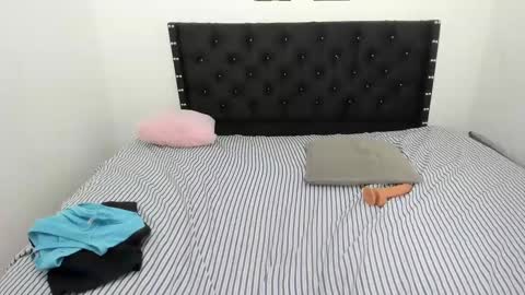 Snapshot of kylie_hot34 chatting on February 4, 7:00 pm kylie_hot34 online show from February 4, 7:00 pm