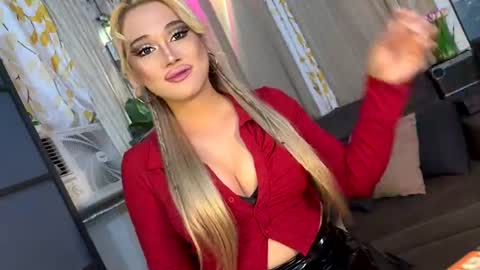 kylie online show from June 30, 11:22 am
