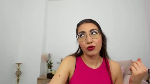 Kylie online show from September 21, 6:42 pm