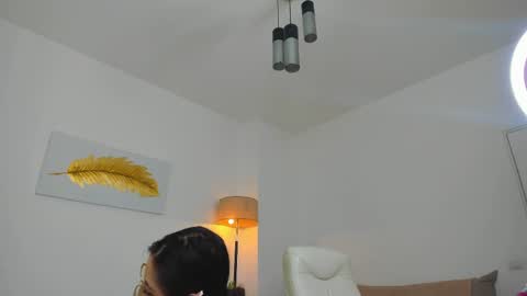 Kylie online show from April 12, 2:05 am