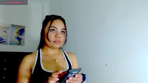 Paola online show from October 22, 8:52 pm