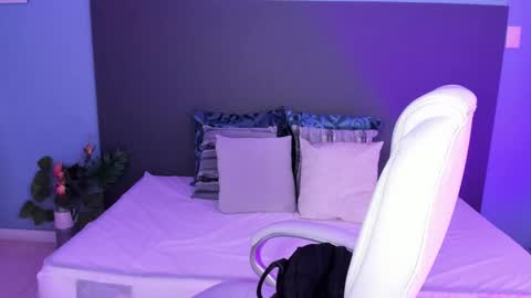 Kylie Reyes  online show from January 24, 7:18 pm