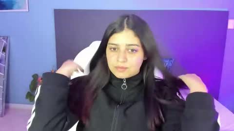 Kylie Reyes  online show from January 28, 7:00 pm