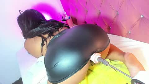 kylie Sttel online show from March 31, 11:05 pm