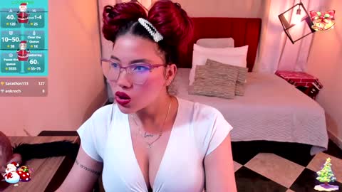  Kylie  online show from December 19, 3:19 pm